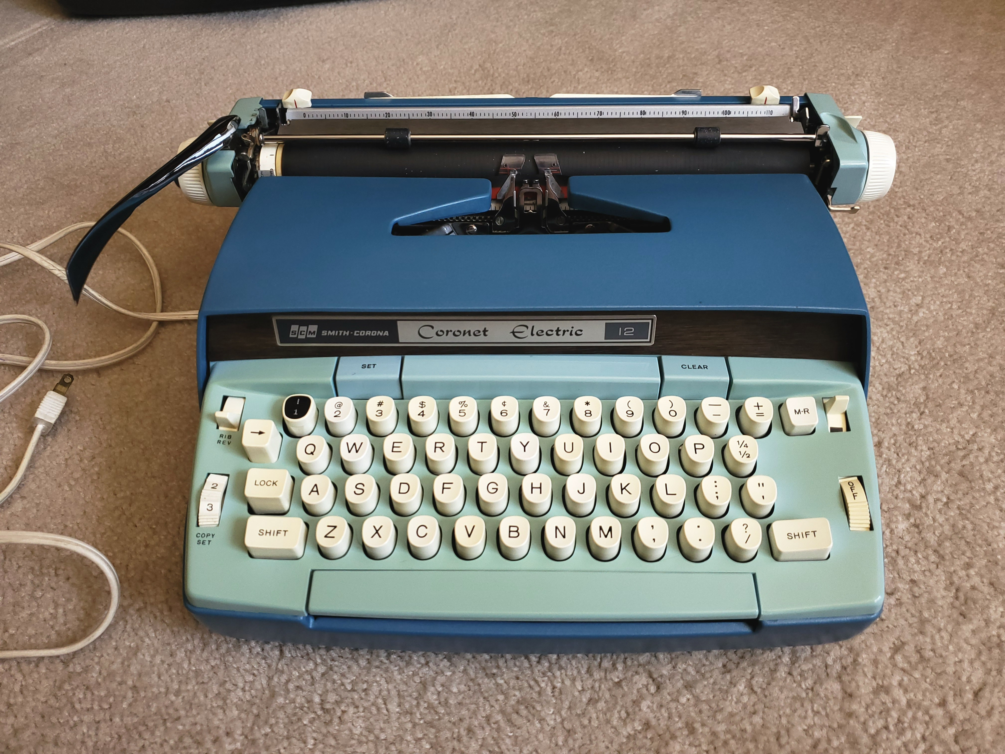 1960's Smith Corona Vintage Electronic Typewriter